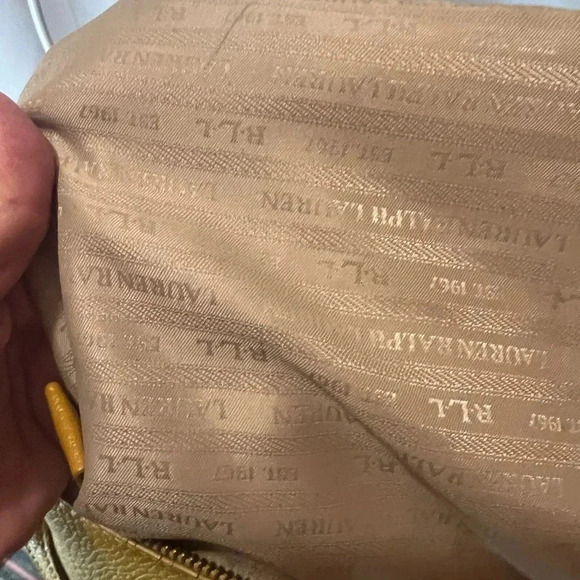 Lauren Ralph Lauren Mustard Pebbled Leather Crossbody Gold Hardware - Picture 5 of 12